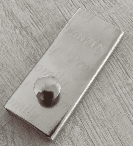 Магнитный ограничитель  средн. MG1 от магазина Promily в Владикавказе