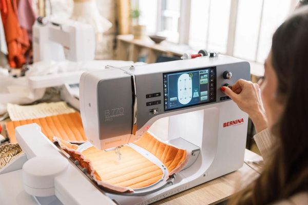 BERNINA 770 QE PRO от магазина Promily в Владикавказе